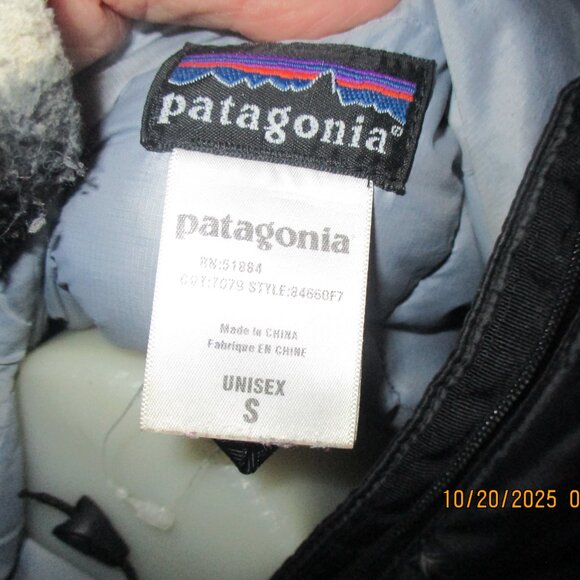 patagonia black unisex goose down hooded jacket black small see measurerments - Picture 3 of 3
